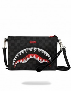 לצפייה במוצר תיק קלאץ' של המותג Sprayground בצבע אפור שחור משבצות